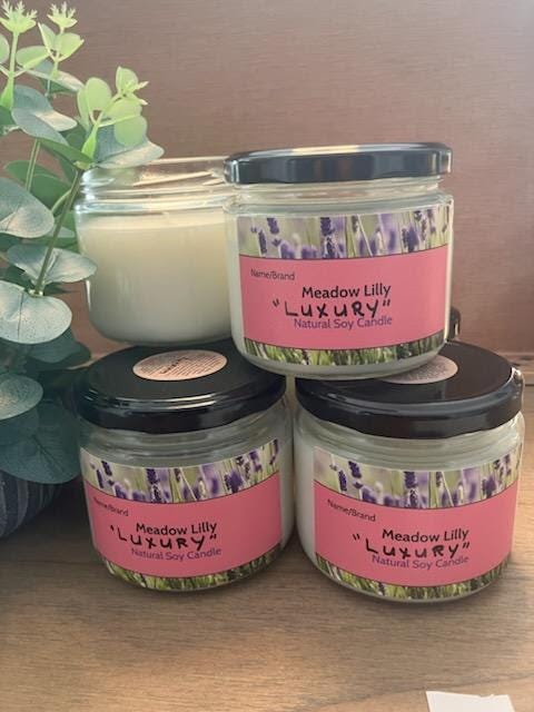 Luxury Scented Candle: Fresh, Crisp, Airy